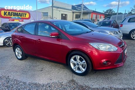 Red 2015 Ford Focus Hatchback Trend