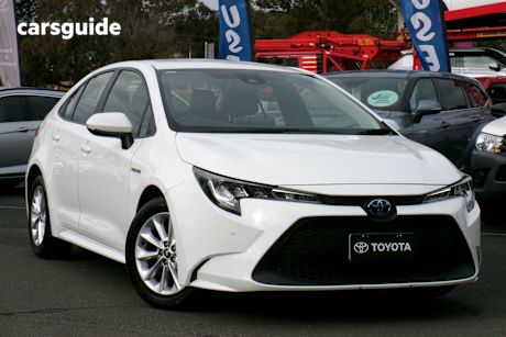 White 2022 Toyota Corolla Sedan Ascent Sport Hybrid