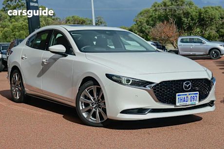White 2019 Mazda 3 Sedan G25 Astina