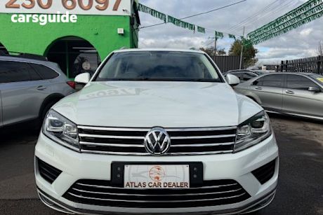 White 2016 Volkswagen Touareg Wagon 150 TDI Element