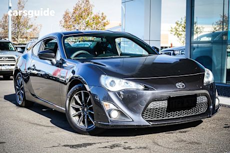 Grey 2013 Toyota 86 Coupe GT