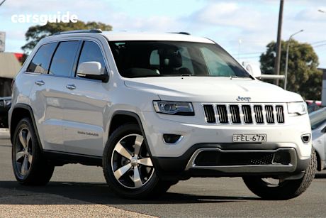 White 2015 Jeep Grand Cherokee Wagon Limited (4X4)