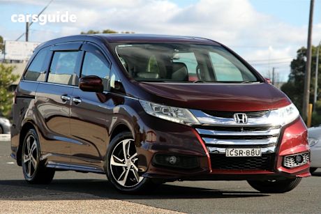 Red 2014 Honda Odyssey Wagon VTI-L
