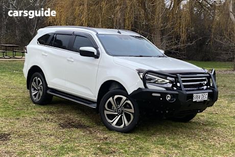 White 2022 Isuzu MU-X Wagon LS-T (4X4)