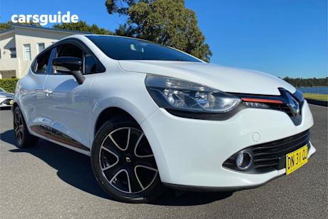 White 2013 Renault Clio Hatchback Expression
