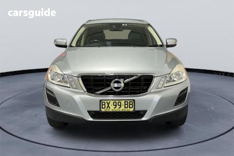 Silver 2013 Volvo XC60 Wagon T5