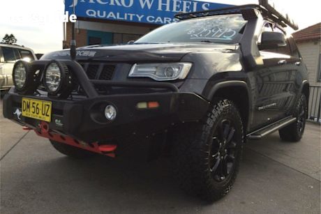 Grey 2017 Jeep Grand Cherokee Wagon Limited (4X4)