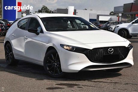 White 2024 Mazda 3 Hatchback G25 Evolve SP Vision