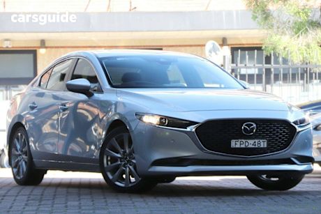 Silver 2019 Mazda 3 Sedan G25 Evolve