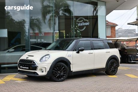 White 2016 Mini Clubman Wagon Cooper S