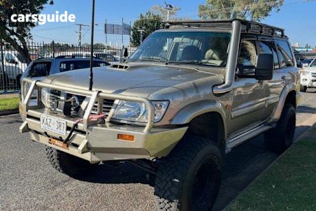 Gold 2004 Nissan Patrol Wagon ST-L (4X4)