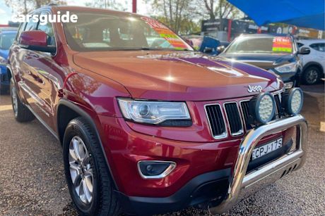 Red 2013 Jeep Grand Cherokee Wagon Laredo (4X4)