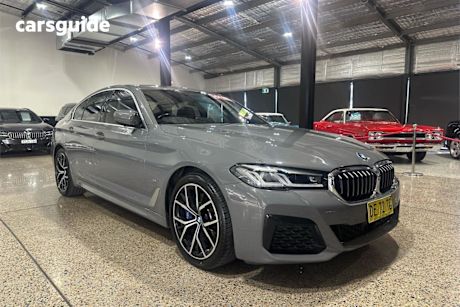 Grey 2022 BMW 530D Sedan M Sport LCI