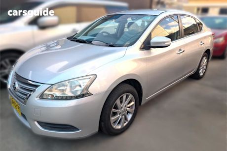 Silver 2013 Nissan Pulsar Sedan ST