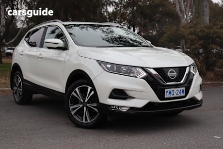 White 2017 Nissan Qashqai Wagon ST-L