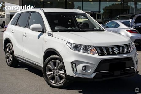 White 2024 Suzuki Vitara Wagon 1.6L
