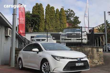 White 2022 Toyota Corolla Sedan Ascent Sport