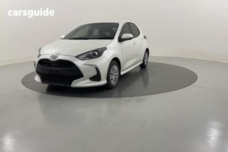 White 2022 Toyota Yaris Hatchback Ascent Sport