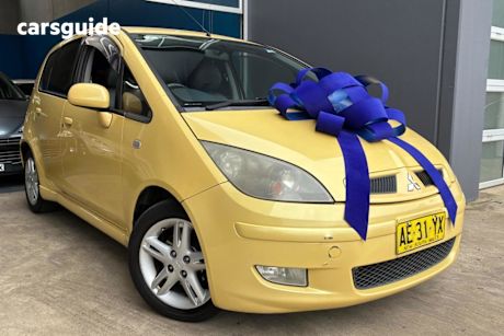 Yellow 2004 Mitsubishi Colt Hatch XLS RG