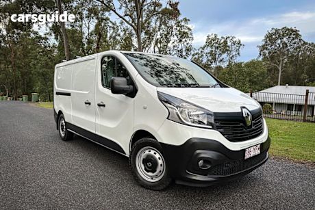 White 2018 Renault Trafic Commercial LWB X82 MY18
