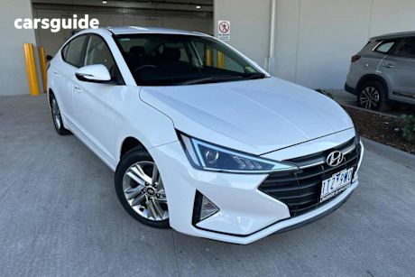 White 2019 Hyundai Elantra Sedan Active