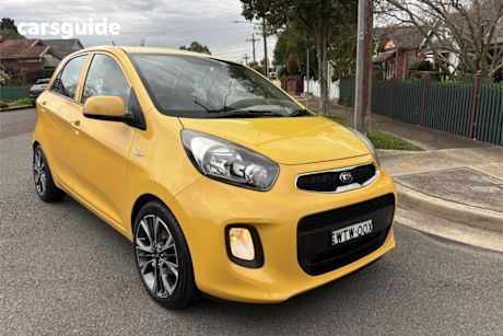 Yellow 2016 Kia Picanto Hatchback SI