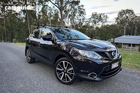 Black 2015 Nissan Qashqai Wagon Ti J11