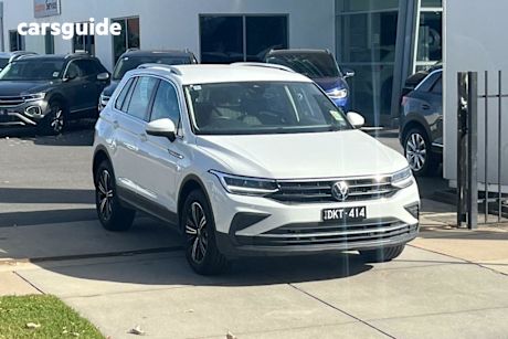 White 2024 Volkswagen Tiguan Wagon 132TSI Life