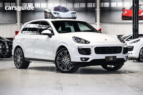 White 2016 Porsche Cayenne Wagon Diesel Platinum Edition