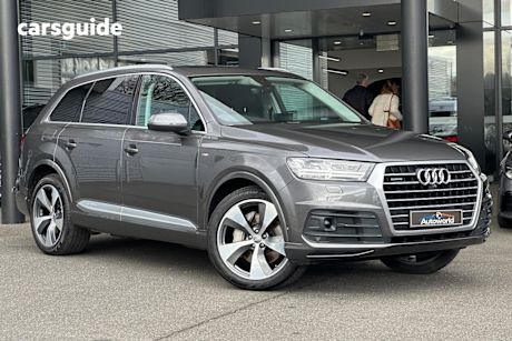 Grey 2018 Audi Q7 Wagon 50 TDI Quattro
