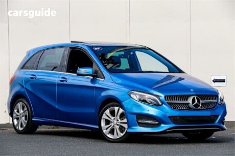Blue 2016 Mercedes-Benz B200 Hatchback