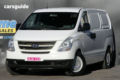 White 2014 Hyundai Iload Van