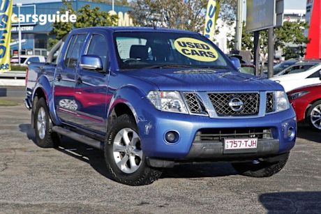 Blue 2013 Nissan Navara Dual Cab Pick-up ST (4X4)