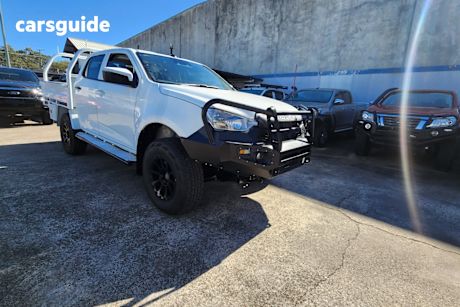White 2020 Isuzu D-MAX Crew Cab Chassis Sx (4X4)
