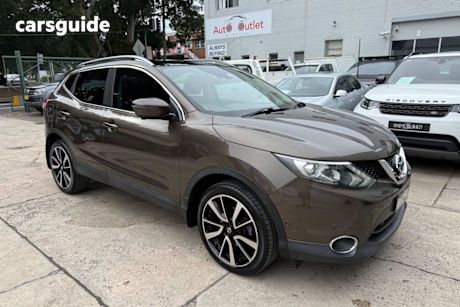 Brown 2015 Nissan Qashqai Wagon TI (4X2)