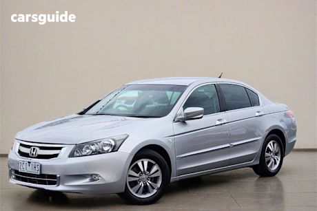 Silver 2010 Honda Accord Sedan VTI LE