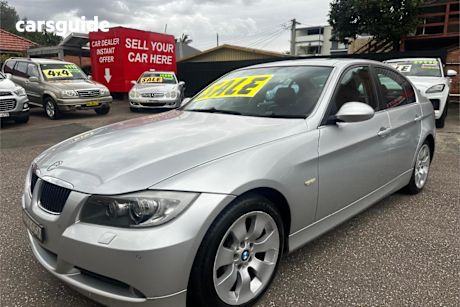 Silver 2007 BMW 323I Sedan