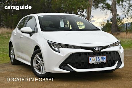 White 2019 Toyota Corolla Hatchback Ascent Sport + TR KIT