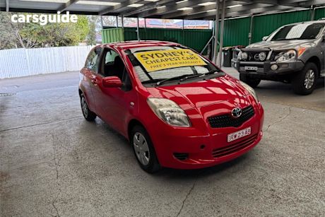 Red 2007 Toyota Yaris Hatchback YR