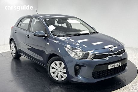 Blue 2020 Kia RIO Hatchback S