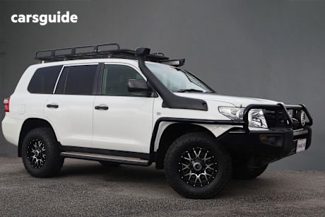 White 2015 Toyota Landcruiser Wagon GX (4X4)