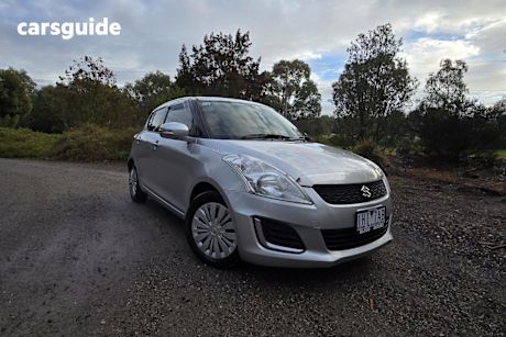 Silver 2016 Suzuki Swift Hatchback GL