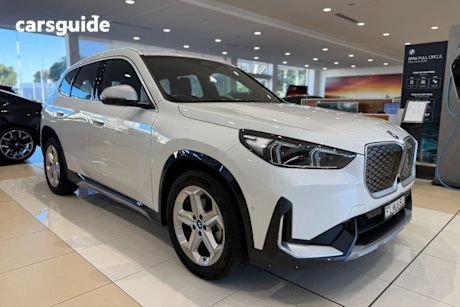 White 2023 BMW IX1 Wagon Edrive20 Xline