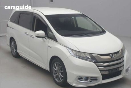 White 2016 Honda Odyssey Wagon (Hybrid)