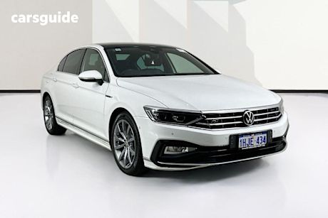 White 2021 Volkswagen Passat Sedan 162TSI Elegance