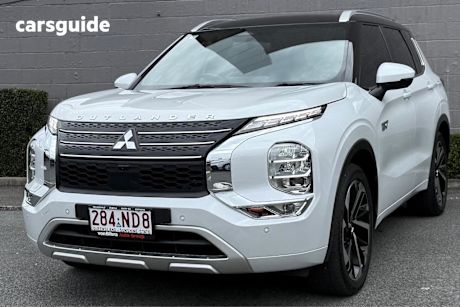 White 2022 Mitsubishi Outlander Wagon Phev Exceed Tour 5+2 ST (awd)