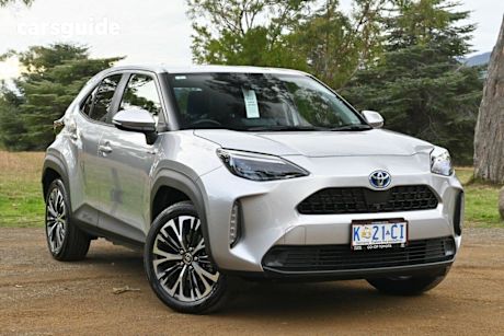 Silver 2021 Toyota Yaris Cross Wagon Urban Hybrid (two-Tone)