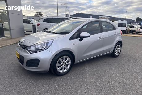 Silver 2013 Kia RIO Hatchback S