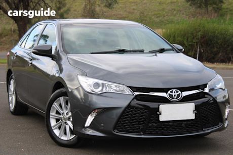 Grey 2016 Toyota Camry Sedan Atara S