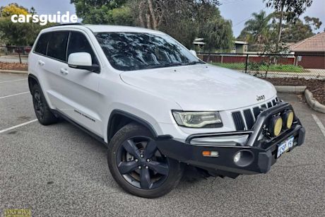 White 2014 Jeep Grand Cherokee Wagon Laredo (4X4)